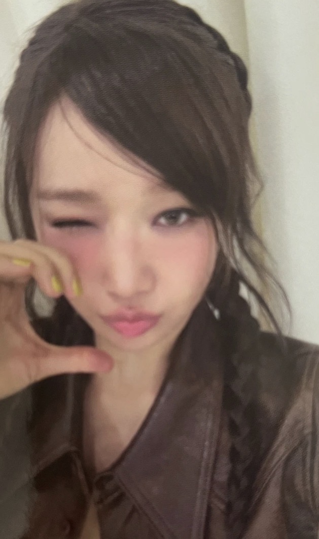 Yoojung I.O.I photocard from Preorder Benefit