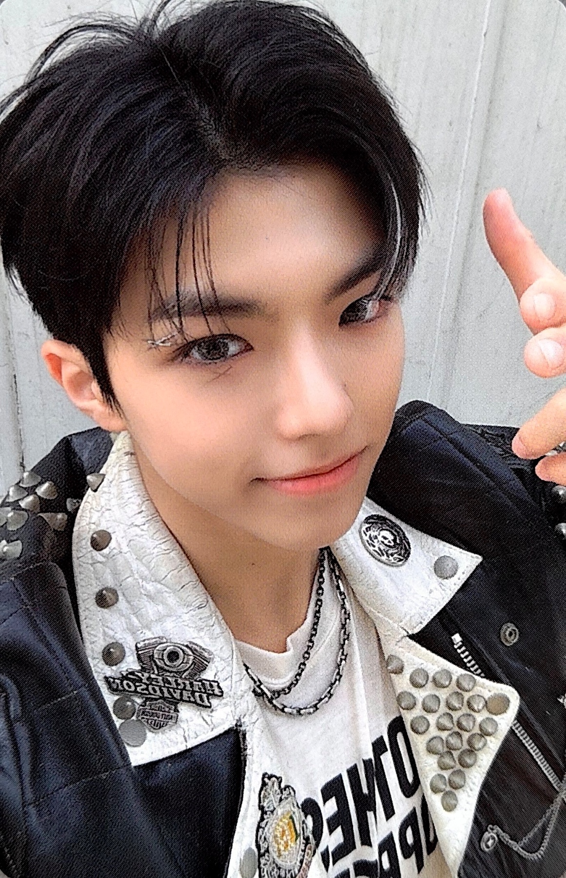 ON:N ALL(H)OURS photocard - ALL OURS Photocard
