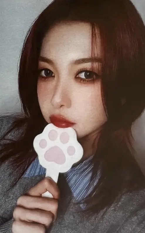 Dami Dreamcatcher photocard from Trading Card Set Ver. 3