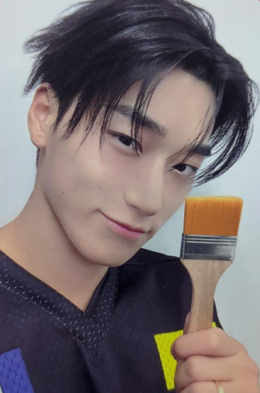 San ATEEZ photocard from 50,000 KRW Purchase Benefit