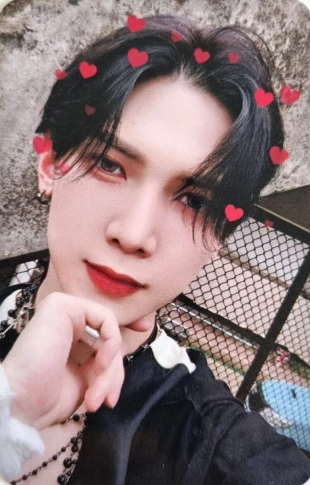 Yeosang ATEEZ photocard from Offline