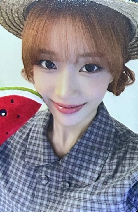 Sumin STAYC photocard from Online