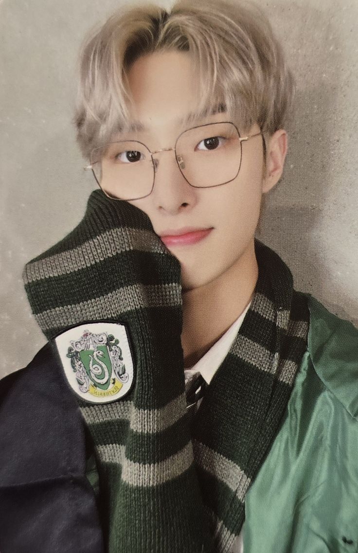 Mingi ATEEZ photocard from Benefit