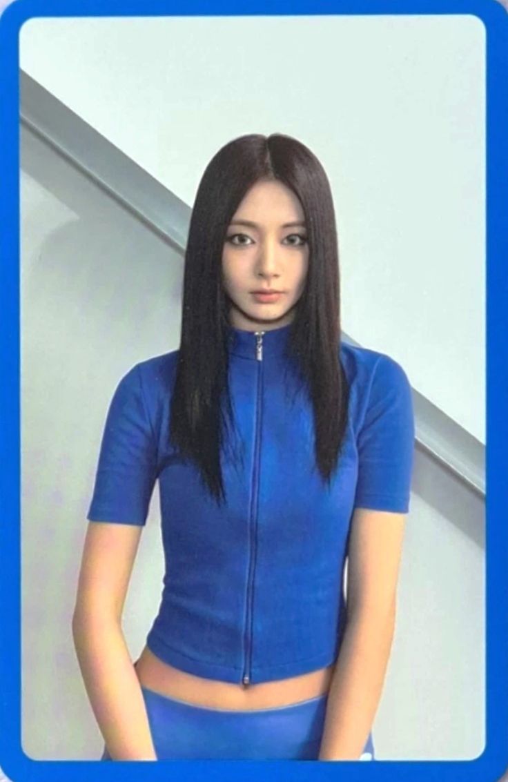 Tzuyu TWICE photocard from Pre-Order