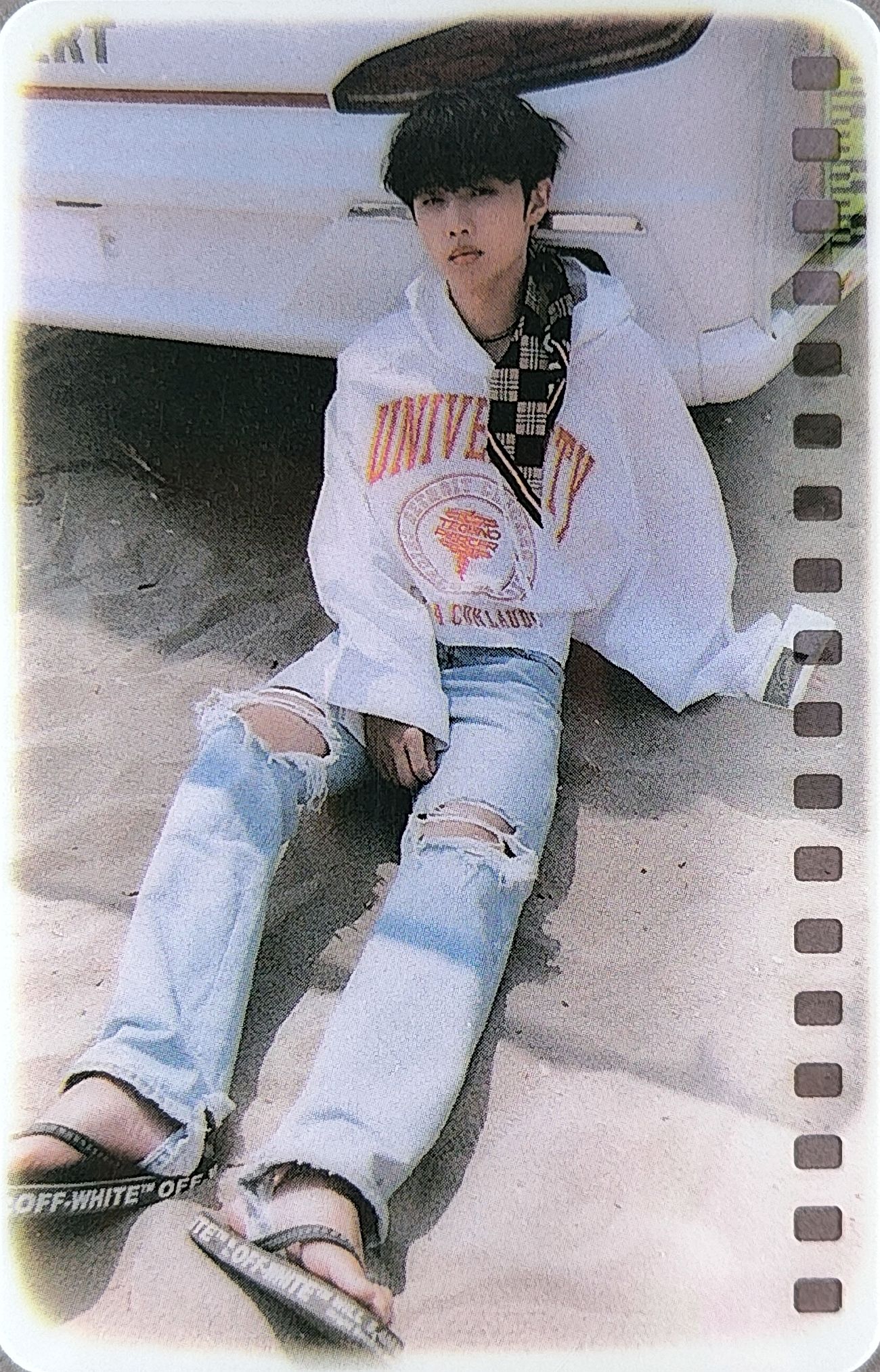 Special Kit: Film Photocard (Preorder only)