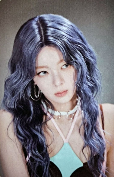 Makestar Pop-Up Random Trading Card