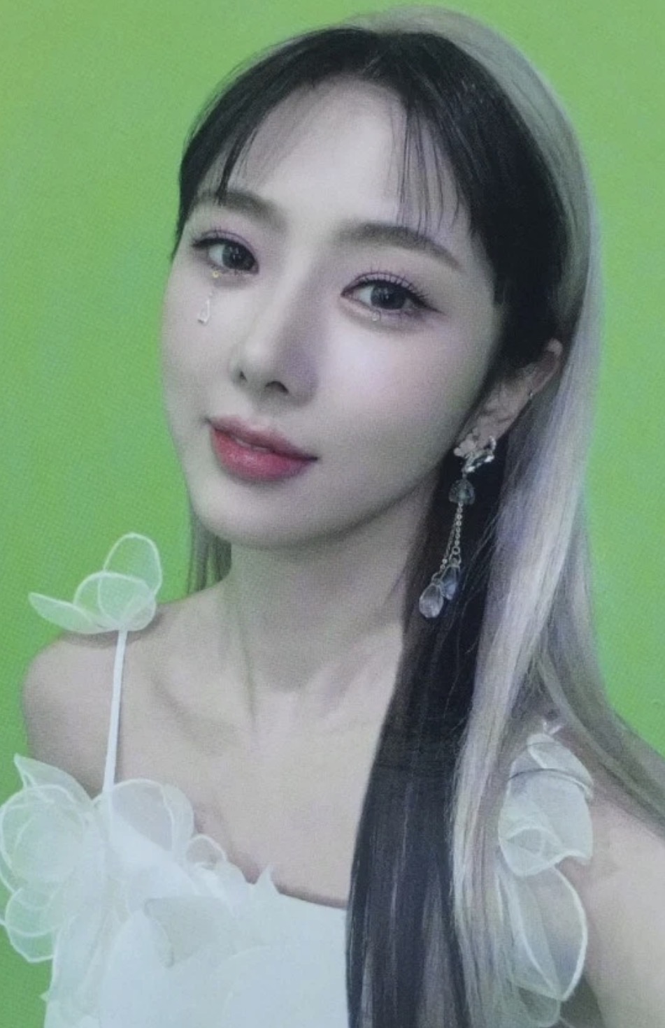 Yoohyeon Dreamcatcher photocard from Offline
