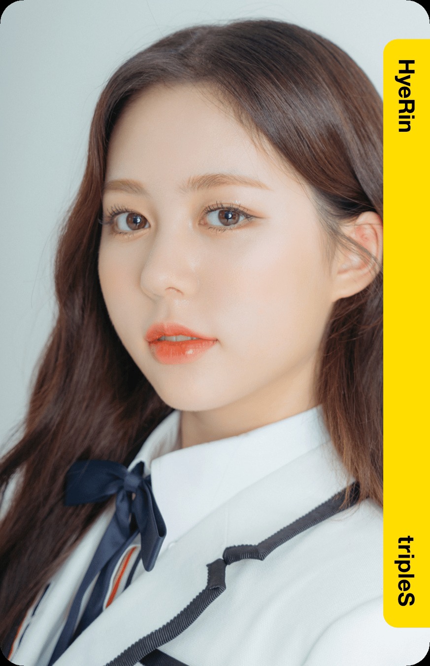 Hyerin tripleS photocard Objekt - 1st Edition