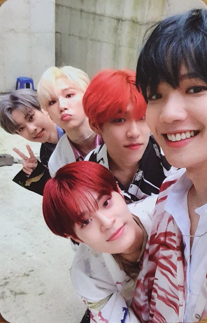 Group Photocard