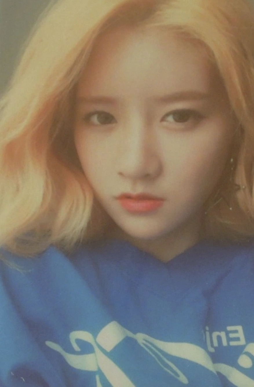 EXY Cosmic Girls photocard - HAPPY MOMENT Benefit