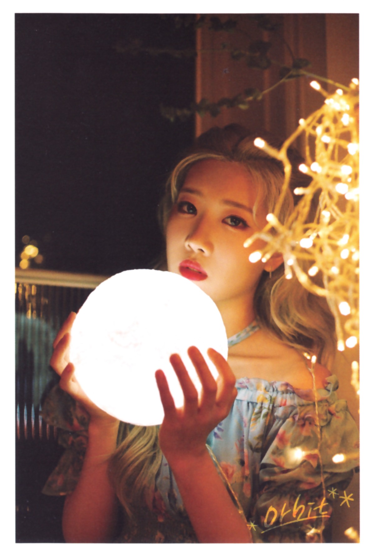 Kim Lip LOONA photocard Orbit Postcard Set