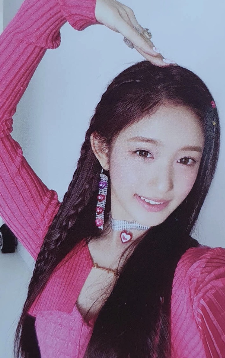 Leeseo IVE photocard from Photocard