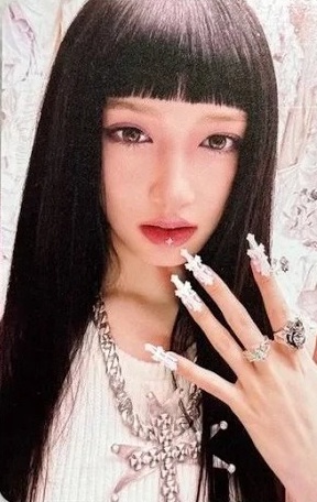 Leeseo IVE photocard from Photocards