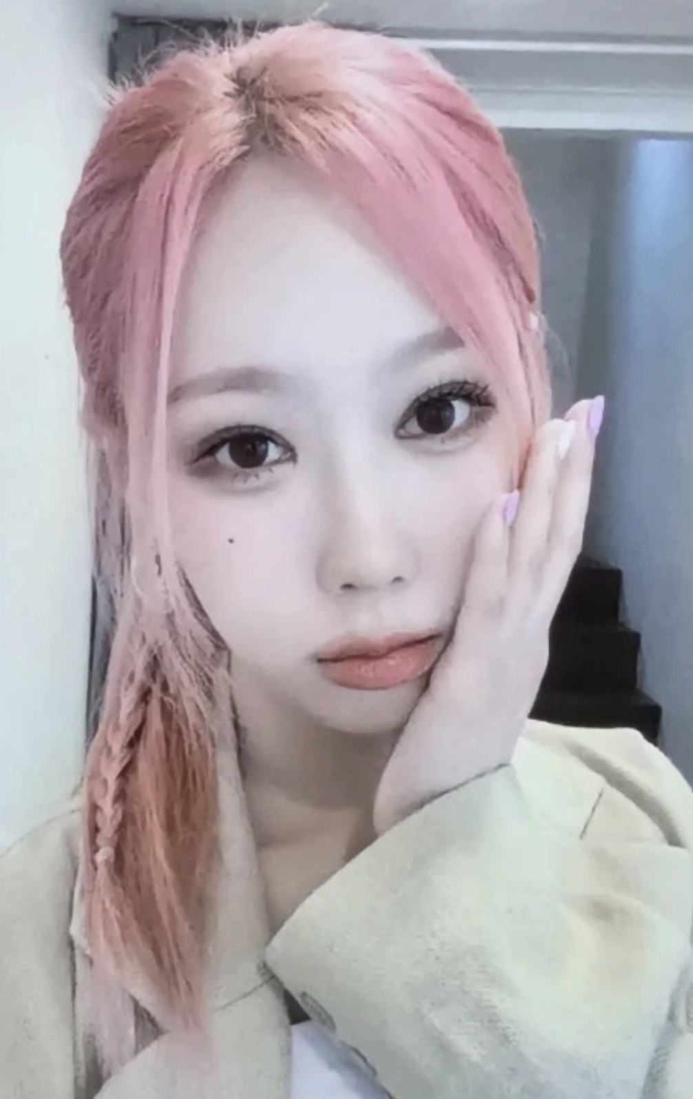 Handong Dreamcatcher photocard from Photocard Set