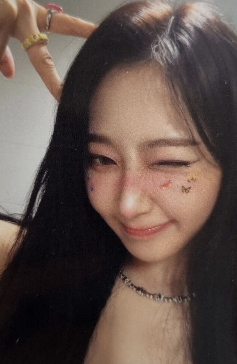 Photocard B