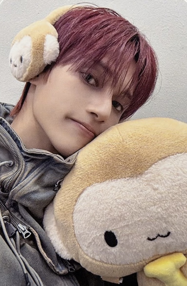 Wooyoung ATEEZ photocard from Benefit