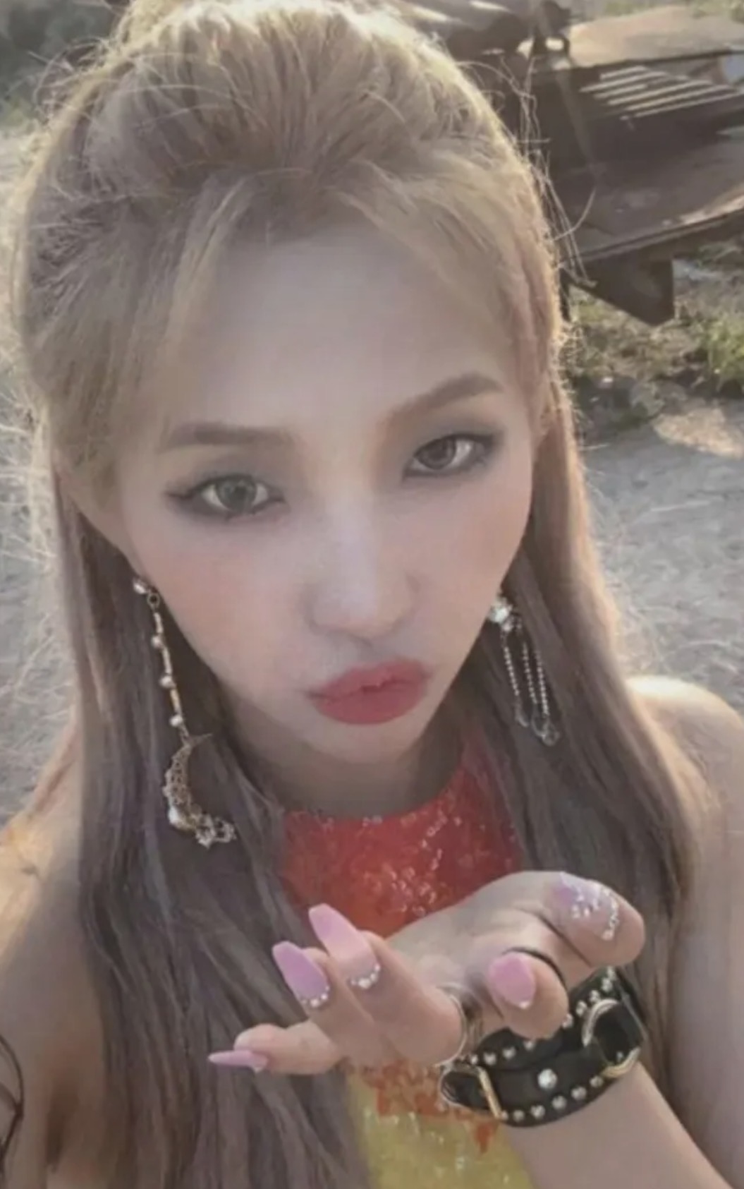 Ktown4u Giveaway Benefit