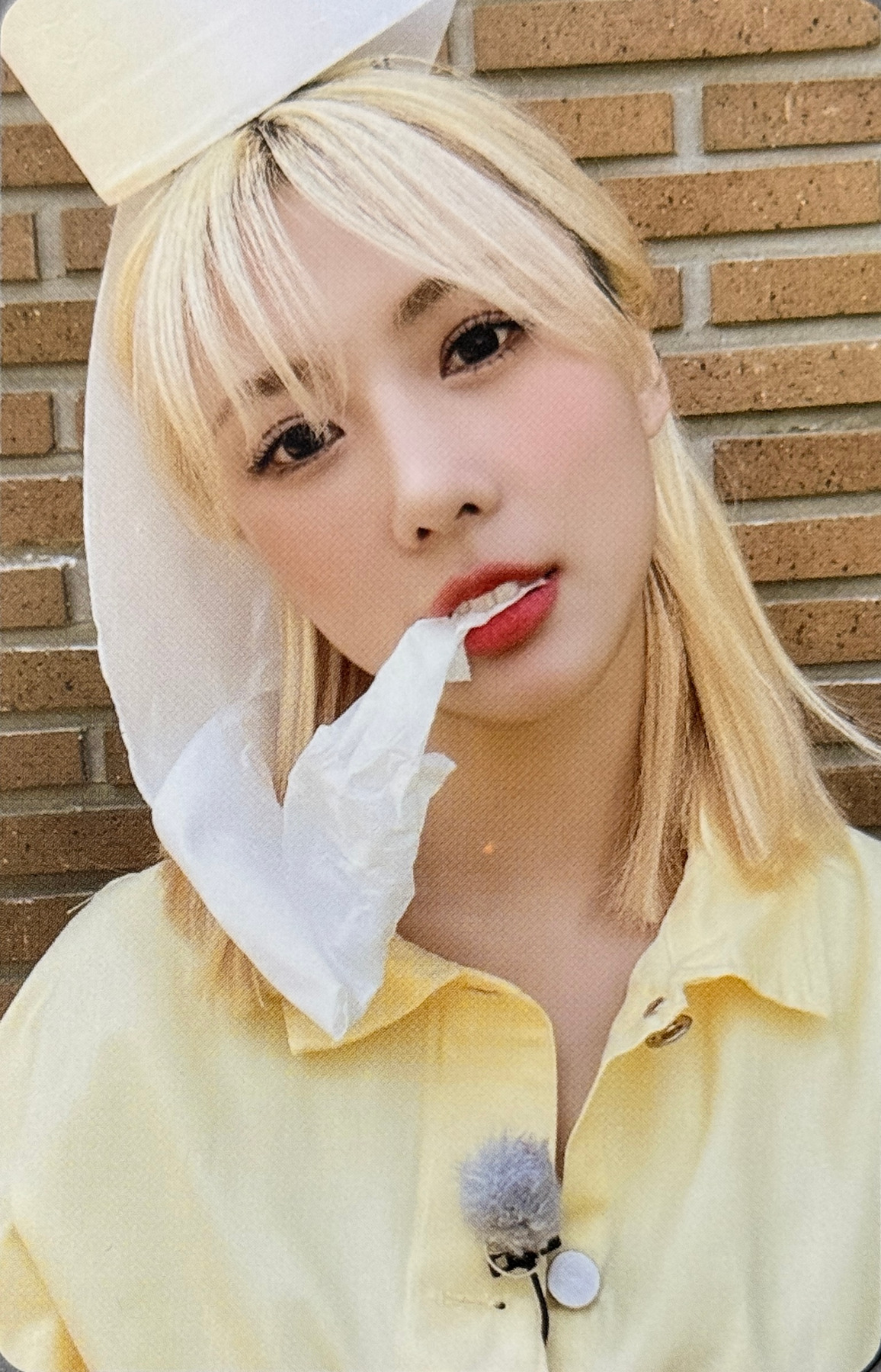 Yoohyeon Dreamcatcher photocard from Photocard Set (B)
