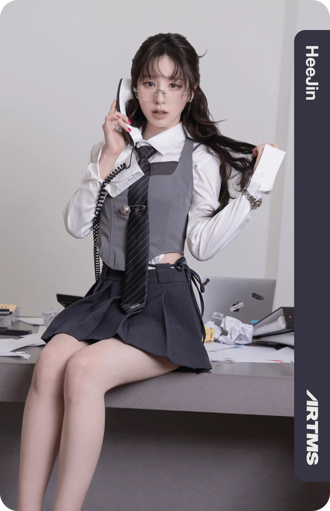 Heejin ARTMS photocard - Club Icarus Showcase Objekt Pack