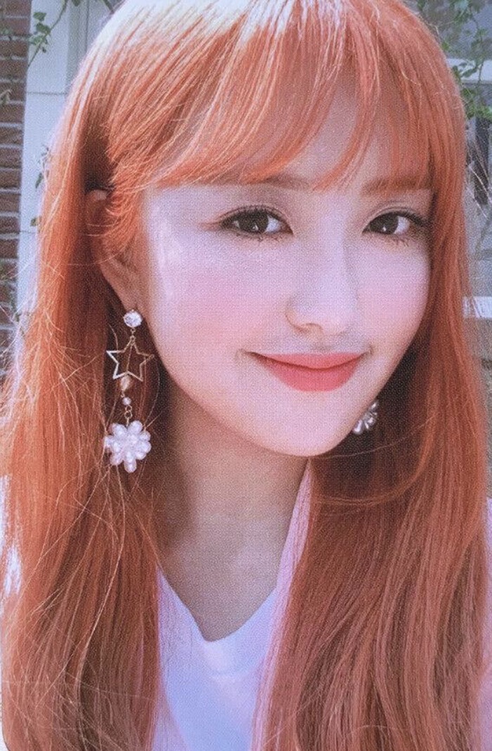 Kyungjoo Cherry Bullet photocard from Photocard