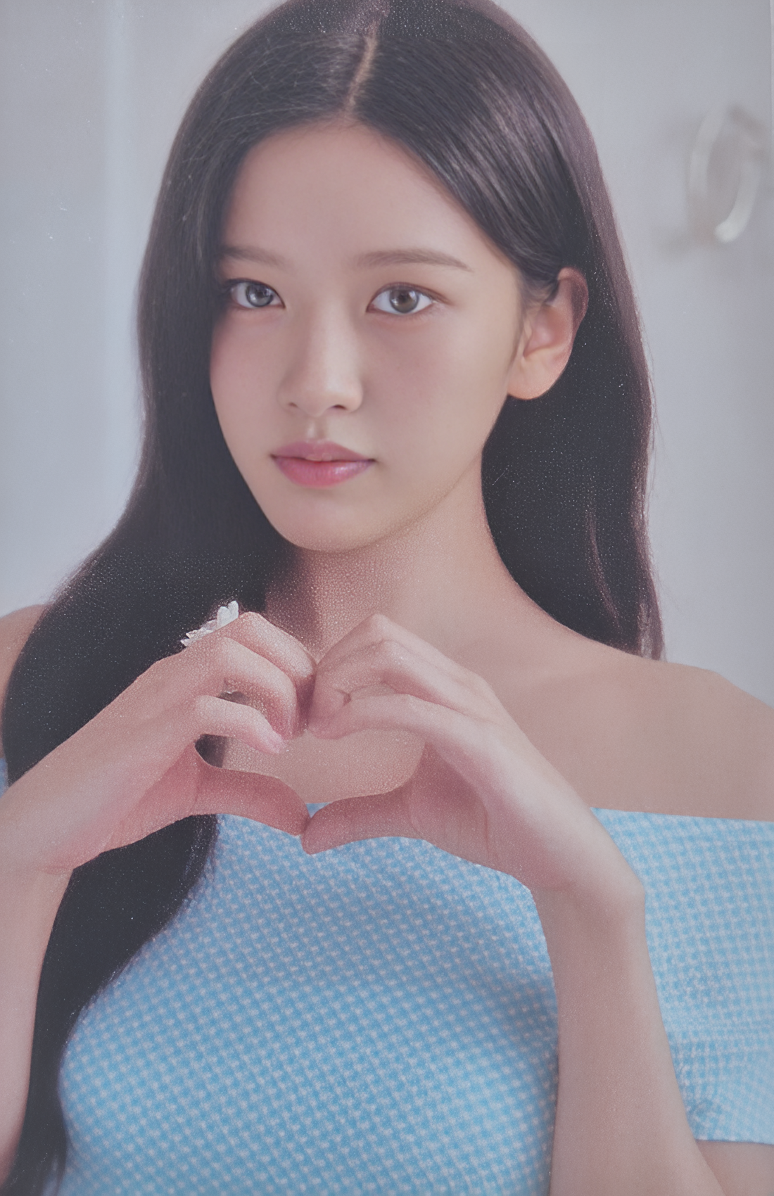 IVE 2nd World Tour 'SHOW WHAT I AM' Random Photocards Pack