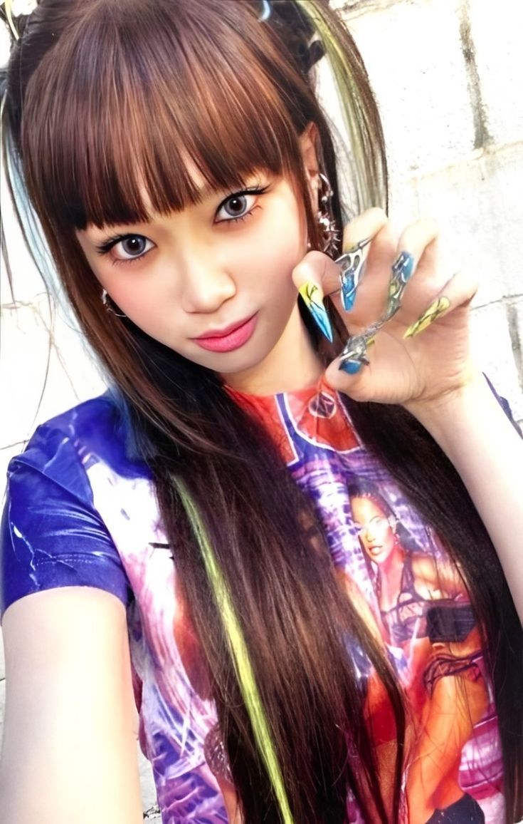 Chaewon LE SSERAFIM photocard from Photocard set A