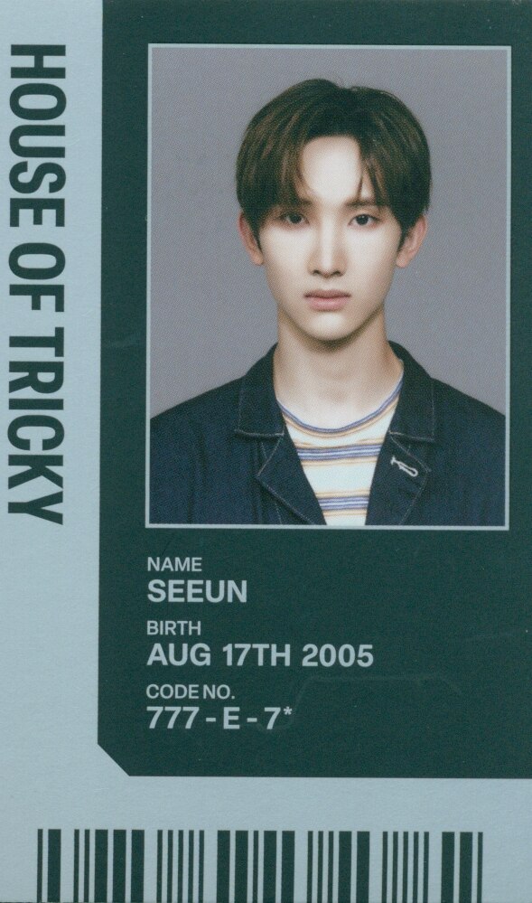 Seeun xikers photocard from ID Card