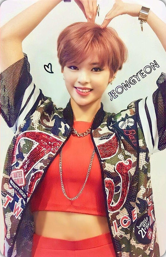 Jeongyeon TWICE photocard from Red Card