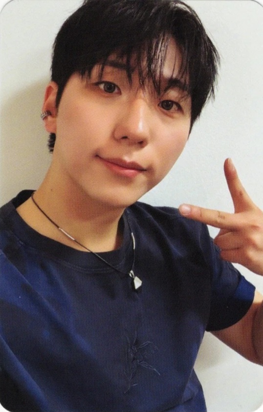 Gunil Xdinary Heroes photocard from Preorder