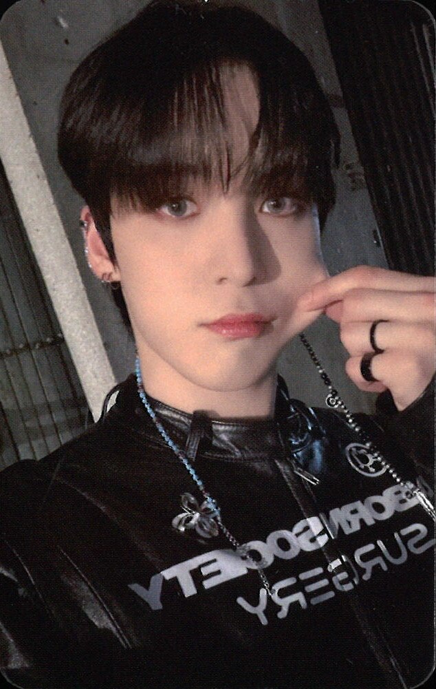 Yunho ATEEZ photocard from Benefit