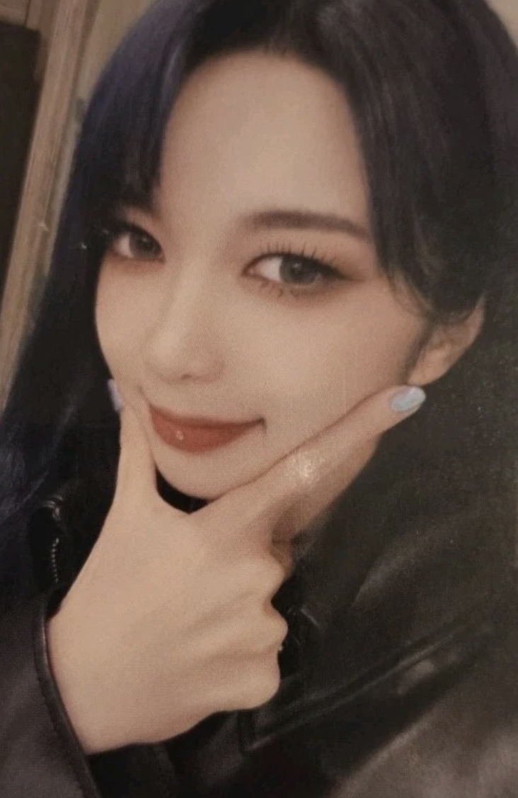 Dami Dreamcatcher photocard from Benefit