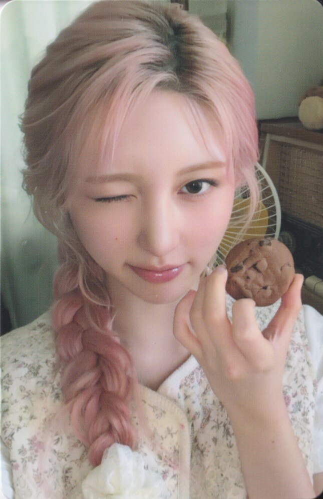 Gaeul IVE photocard from Photocard
