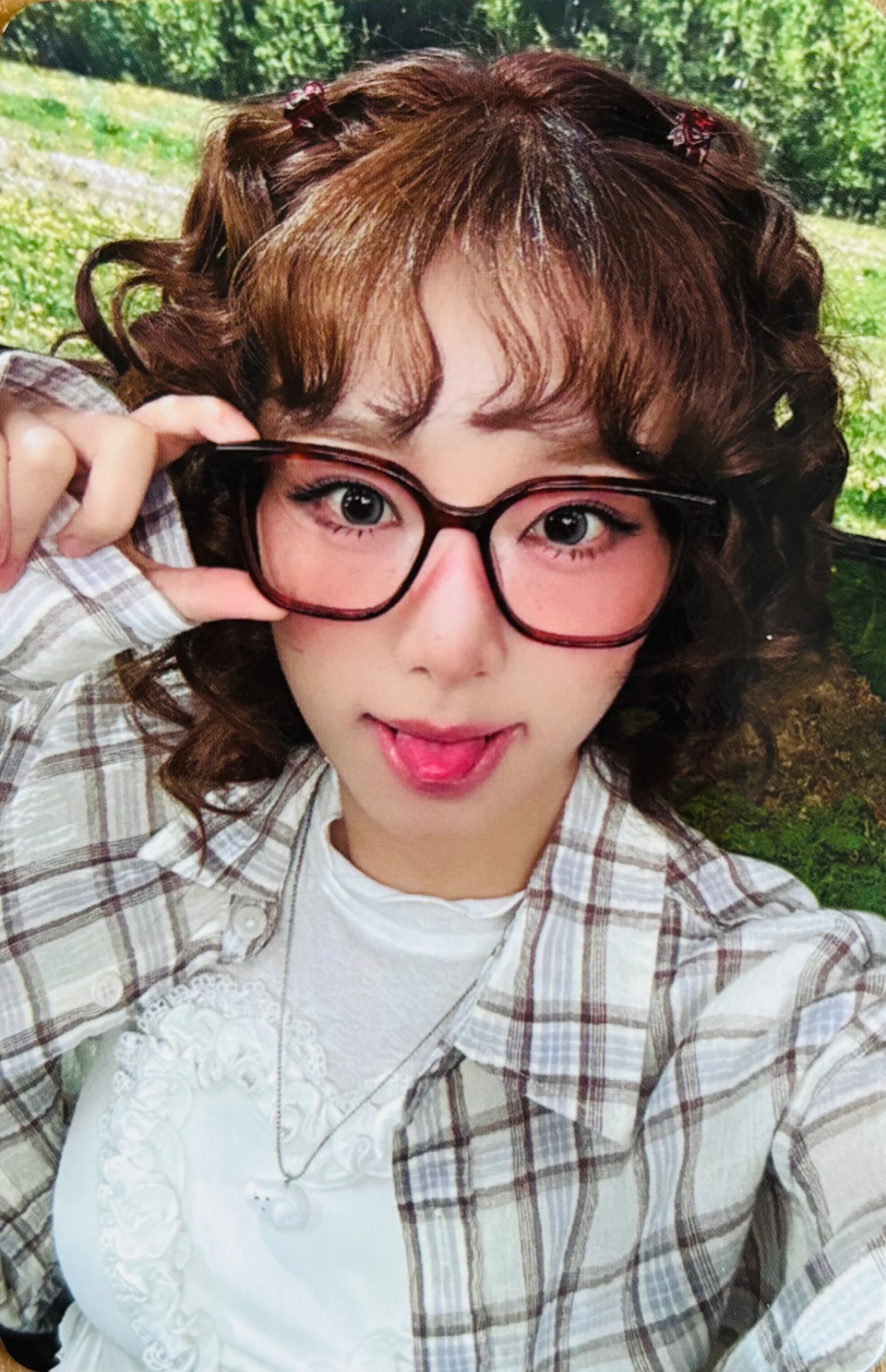 Yena Yena photocard - Blooming Wings Photocard