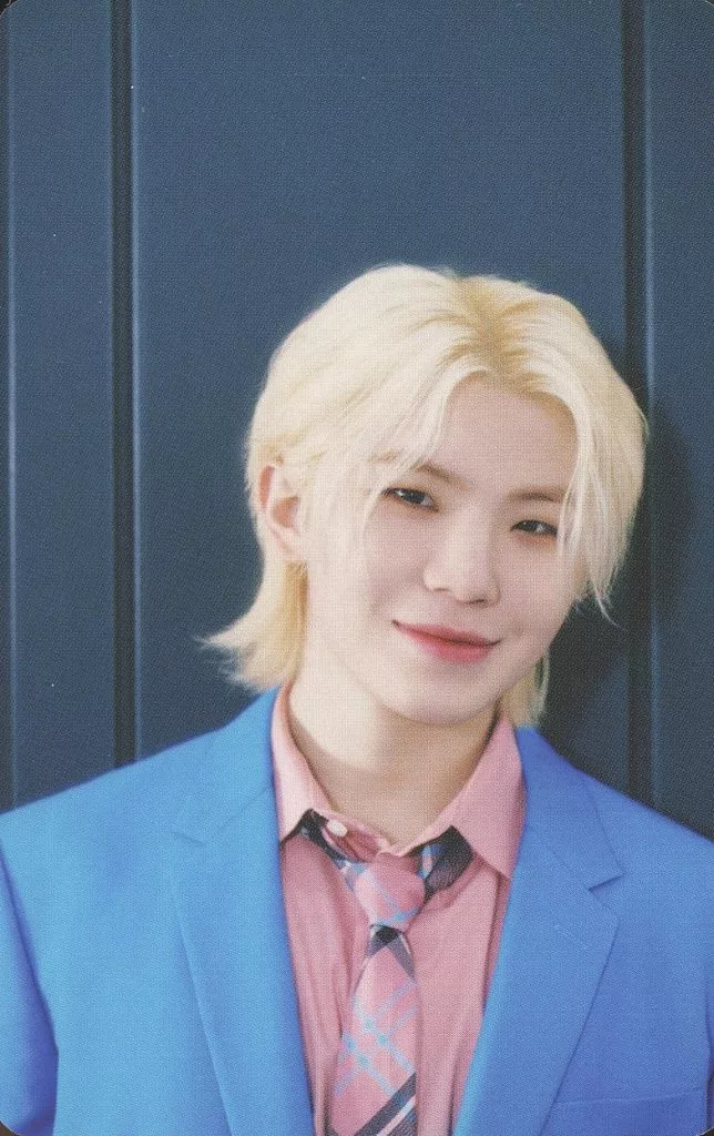 Woozi SEVENTEEN photocard - SPILL THE FEELS Booklet (Random Member set)