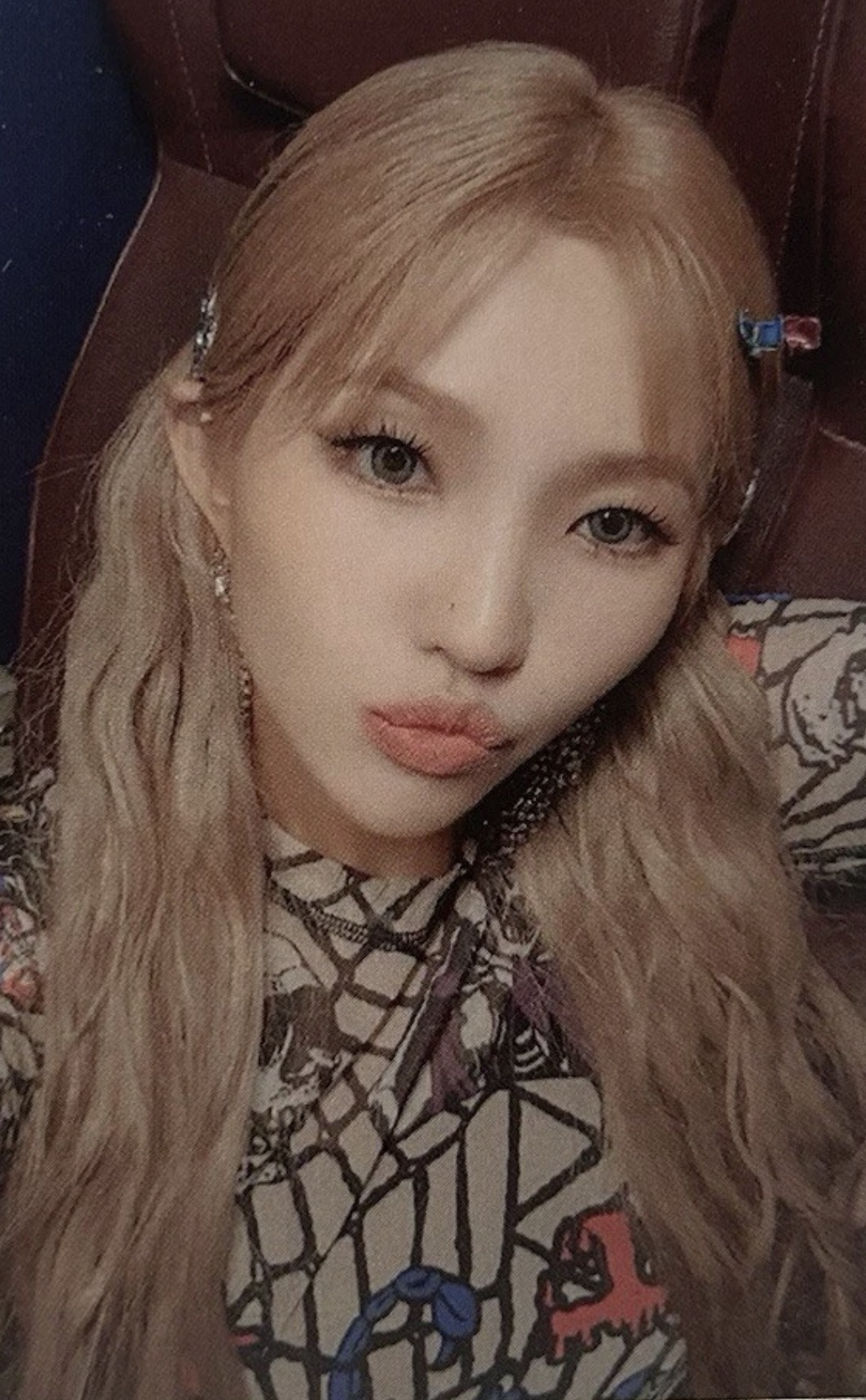 Soyeon I-DLE photocard from Benefit