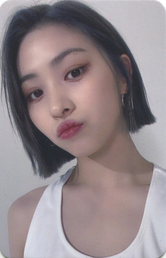 Ryujin ITZY photocard from Lucky Draw