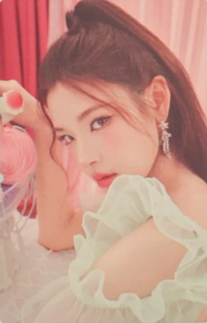 2025 1st Fan-Con: 'Not Just Pretty' Trading Card