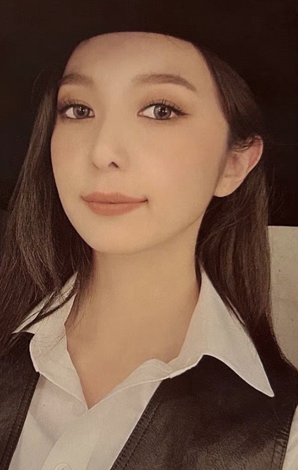 Dami Dreamcatcher photocard from Preorder Benefit