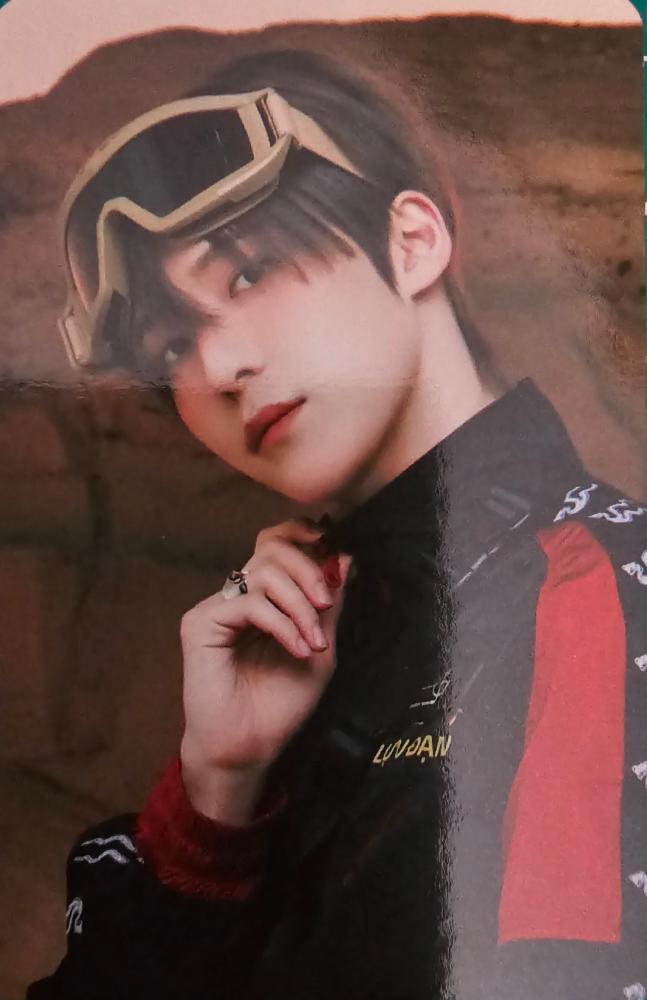 ANITEEZ in TREASURE Trading Cards