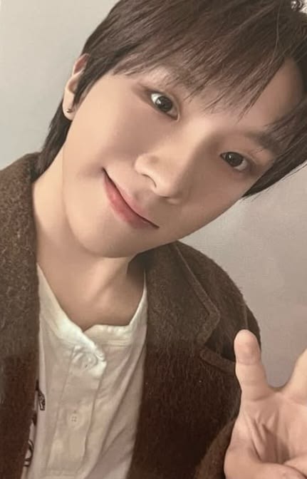 Woonhak BOYNEXTDOOR photocard from Target (Exclusive)