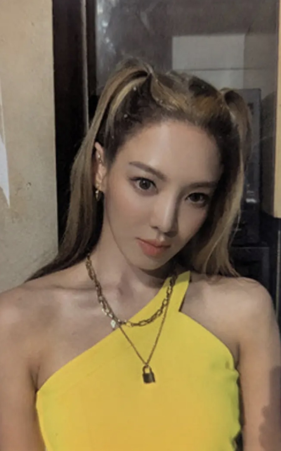 Hyoyeon Girls' Generation photocard from Photocard