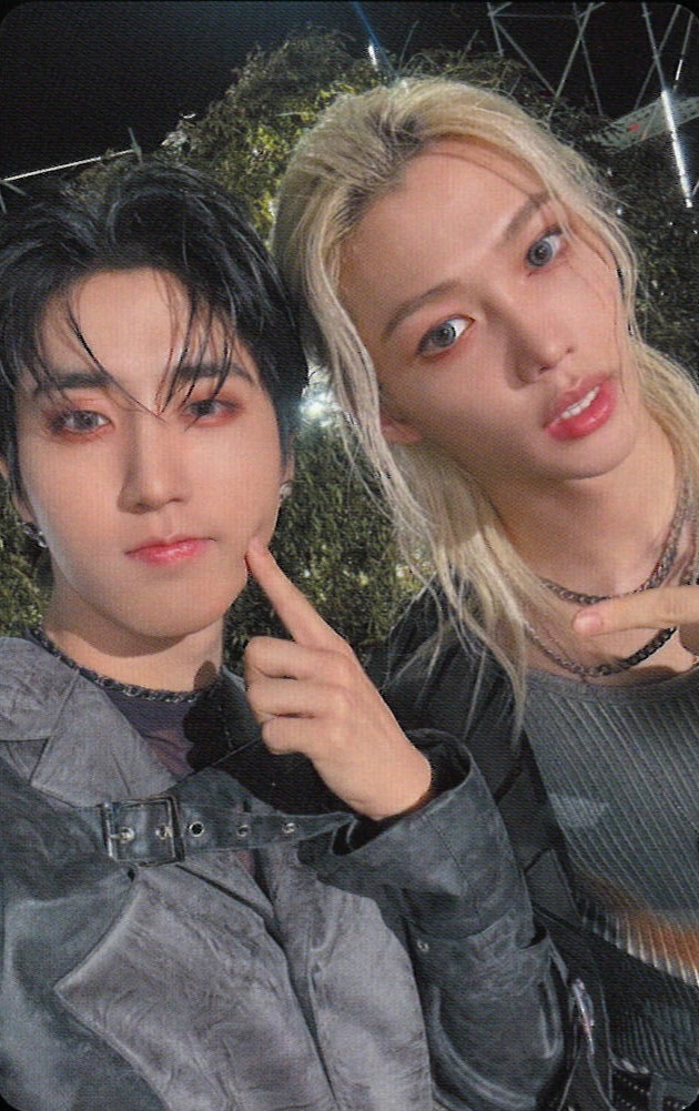Fanclub Benefit Preorder Unit Photocard