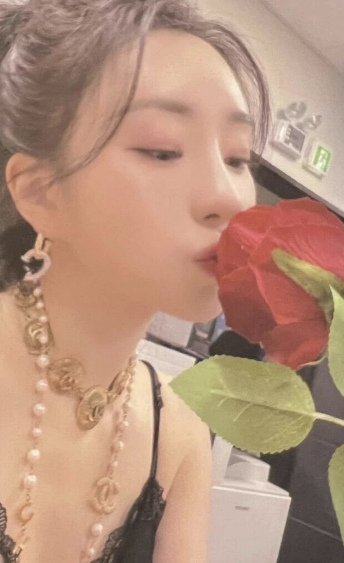SuA Dreamcatcher photocard from Trading card 1.0 rose