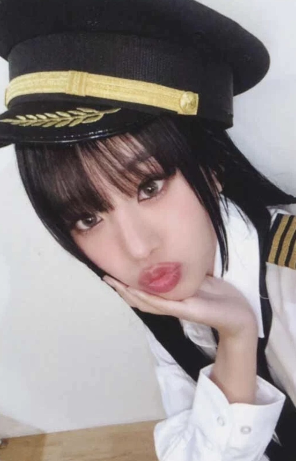 Natty KISS OF LIFE photocard from Online