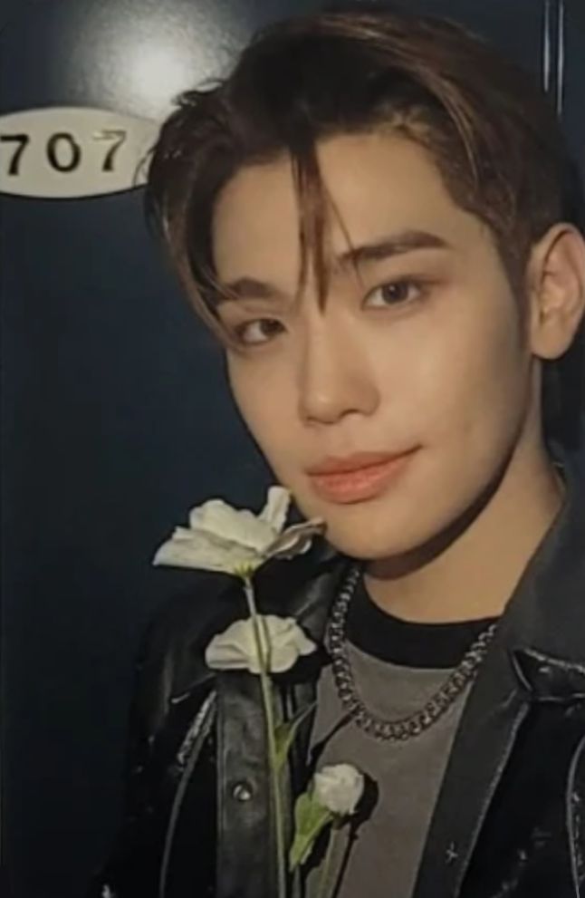 Mwave 1.0 Giveaway Event