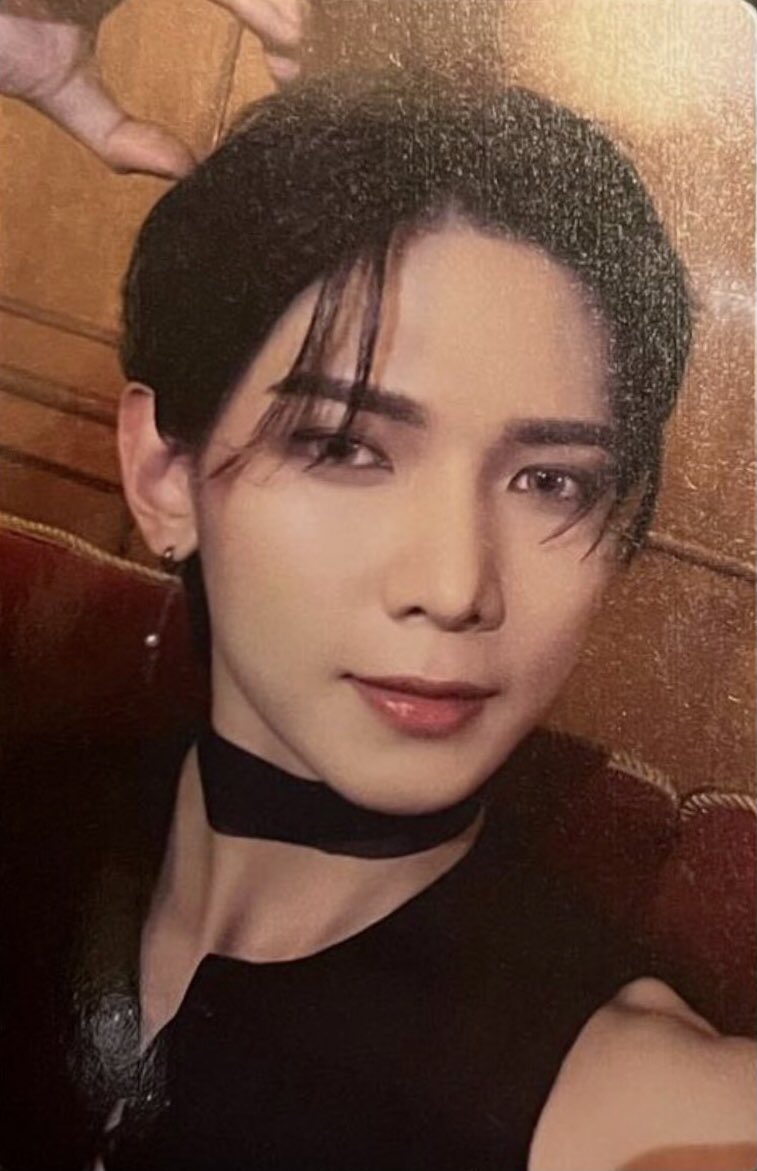 Yeosang ATEEZ photocard from Torn set