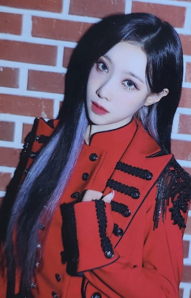 Handong Dreamcatcher photocard - Apocalypse : follow us Photocard