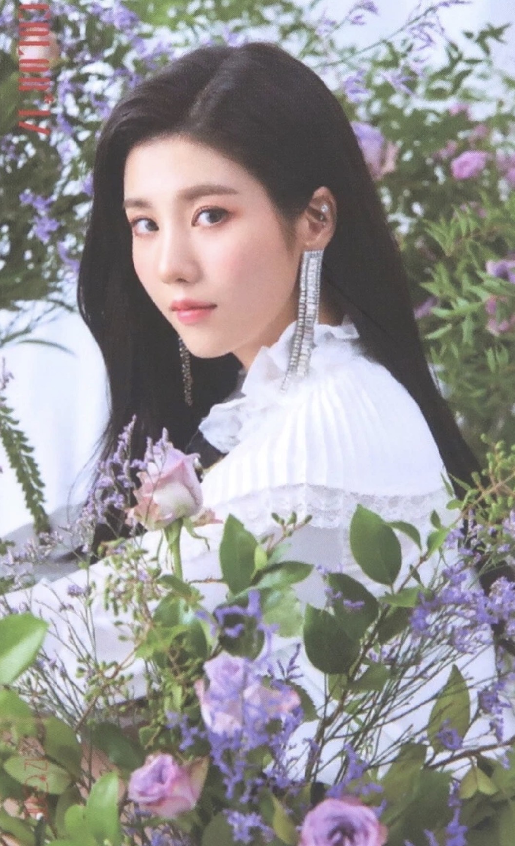 Eunbi IZ*ONE photocard from Rose Version Photocard