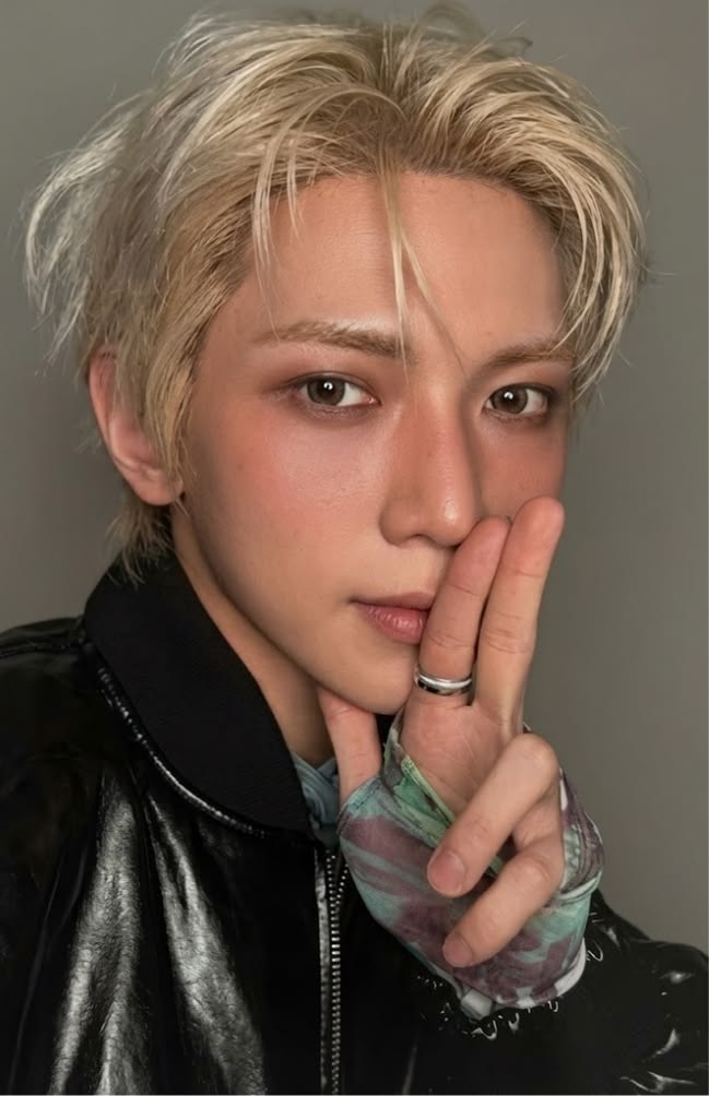 Yeosang ATEEZ photocard from Photocard Z