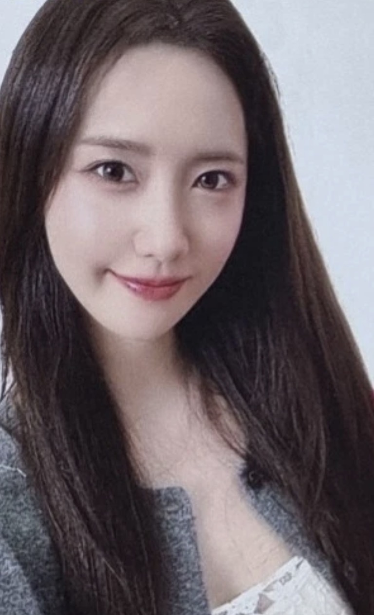 Yoona Girls' Generation photocard - SMTown 2025: The Culture, The Future Preorder